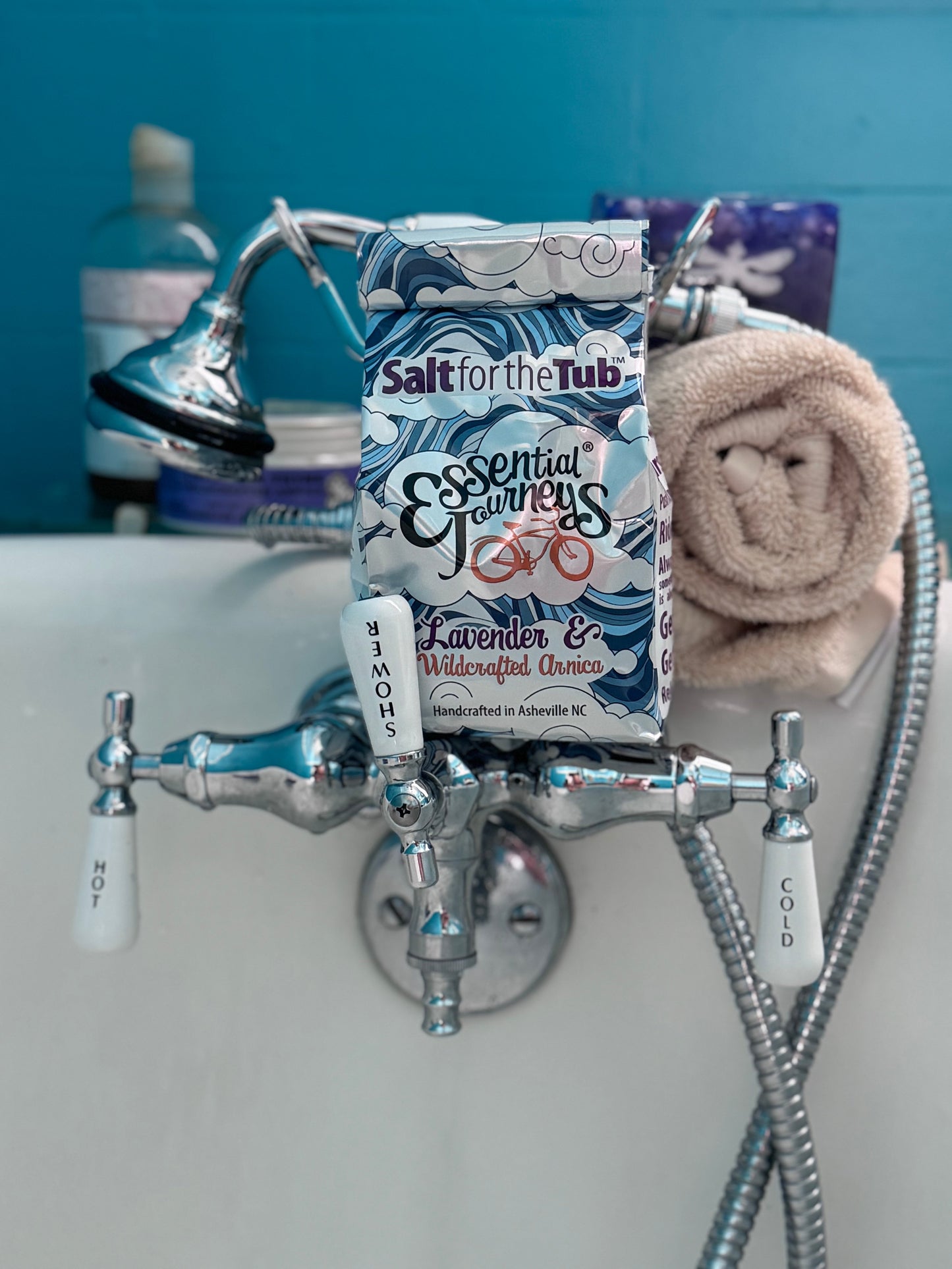 Lavender + Wildcrafted Arnica Bath Salts | Salt for the Tub™