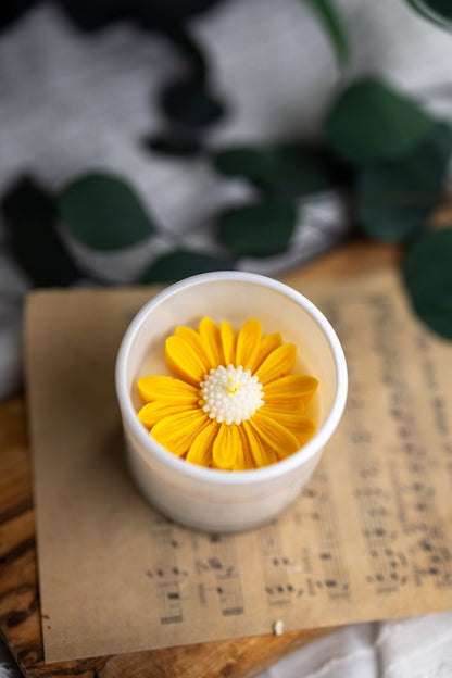 Daisy flower candle, Soy candle, flower candle favor,White Jars Candle