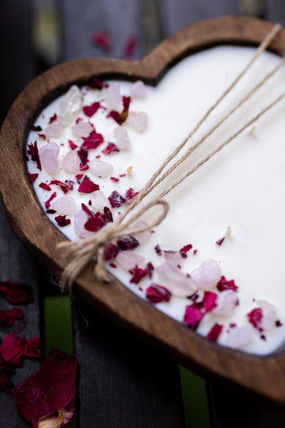 Heart-Shaped Wood Dough Bowl Candle – Crystals & Flowers – 3 Cotton Wick Soy Candle