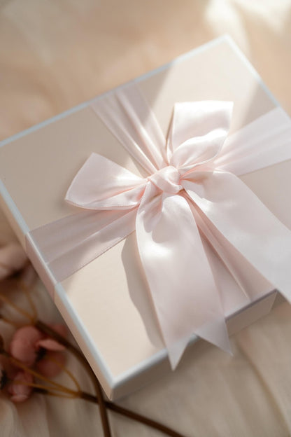 Engagement &amp; Couples Luxury Gift Box –Bridal Shower Gif